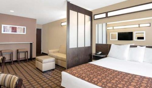 Queen Suite