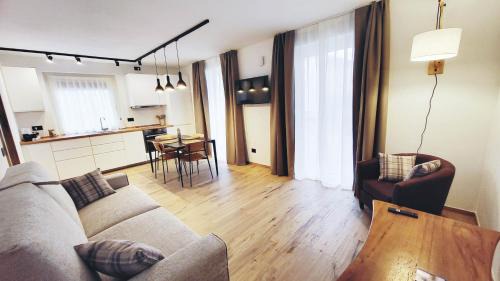 Classic One-Bedroom Apartment with King Bed