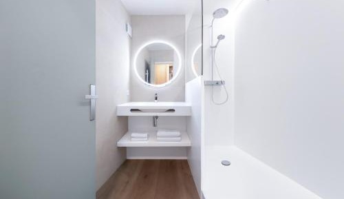 Duplex Apartment (2 Adults + 2 Children)