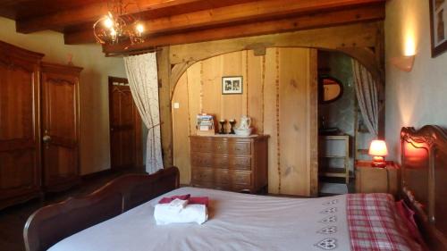 Family Room with Mountain View