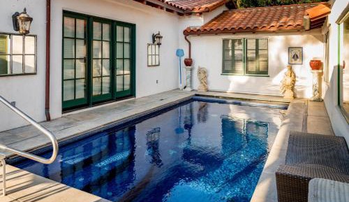 Four-Bedroom Holiday Home