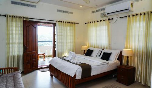 Superior King Room