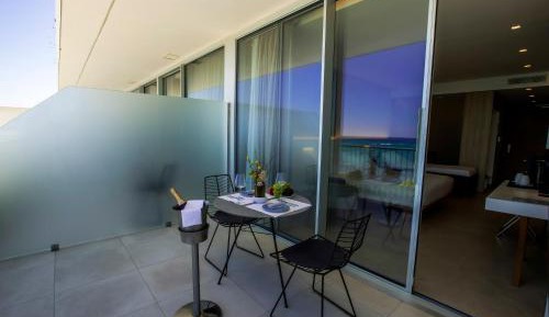 King Suite with Sea View