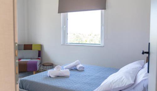 One-Bedroom Apartment with Pool View