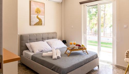 Two-Bedroom Apartment with Balcony and Sea View