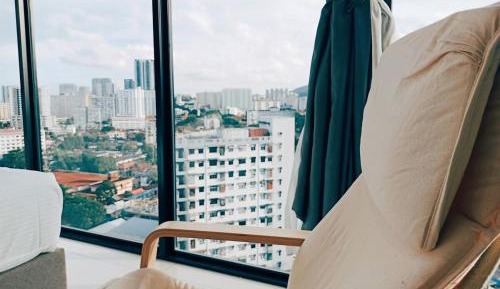 Two-Bedroom Apartment with City View