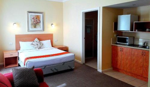 King Room with Spa Bath