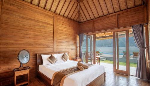 Double Room with Lake View