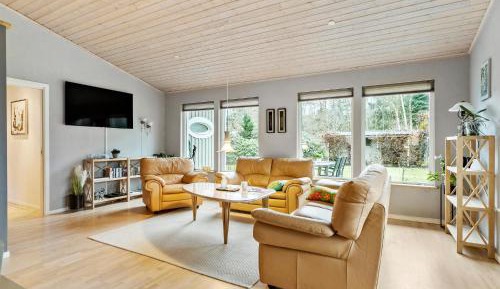 Four-Bedroom Holiday Home