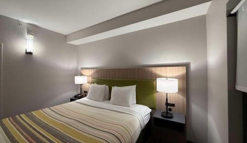 Executive King Room - Non-Smoking