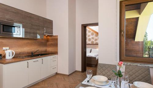 Apartment 10 with Port and Bay View