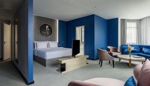 Luc Corner Suite