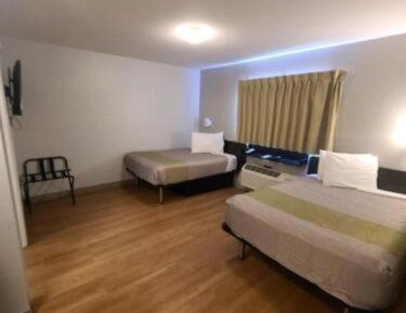 Deluxe Quadruple Room - Non-Smoking