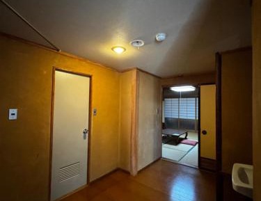 Japanese-Style Room