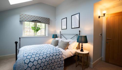 Deluxe Double Room with Shower