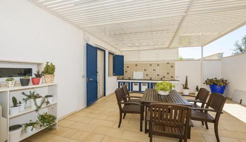 Four-Bedroom Holiday Home