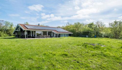 Five-Bedroom Holiday Home