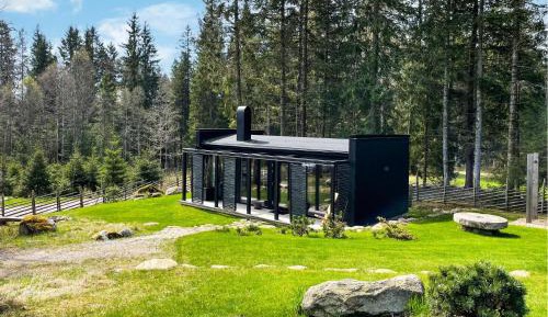 One-Bedroom Holiday Home