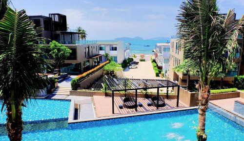 Studio Apartment with Sea View