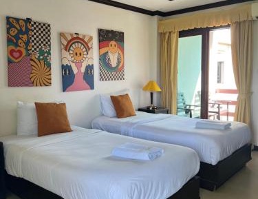 Twin Room with Pool View - Top Floor