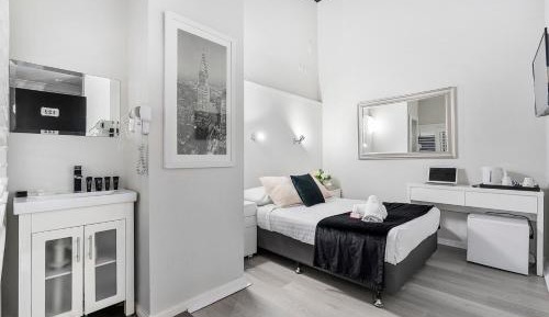 Superior Queen Room
