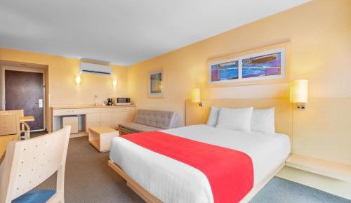 Queen Suite with Sofa Bed