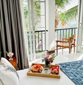 King Room with Lake View