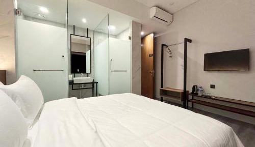 Queen Room with Balcony