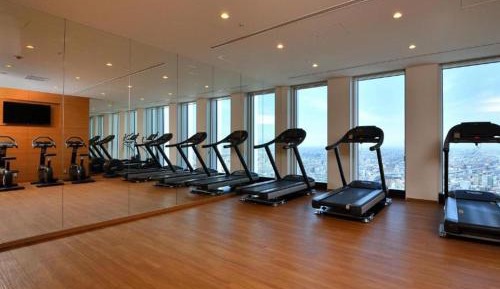 Premium Corner Twin Room with Club Lounge Access