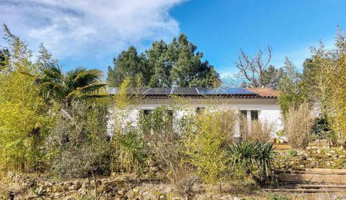 Three-Bedroom Vacation Home 