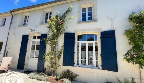 Holiday Home (6 Adults)