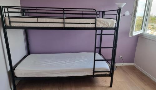 Shared Room with Shared Bathroom (1-2 Adults)