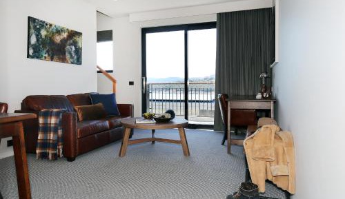 Deluxe Family Suite