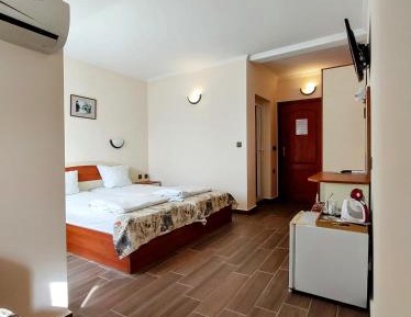 Twin Room with City View