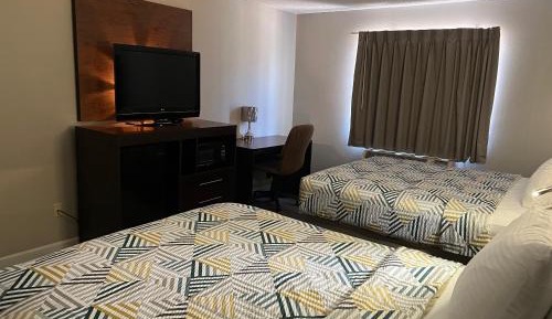 Queen Room with Two Queen Beds - Non-Smoking