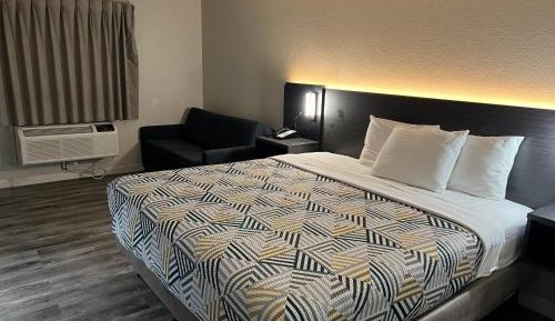 Standard King Room