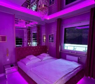 Deluxe King Suite