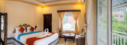 King Room with Balcony