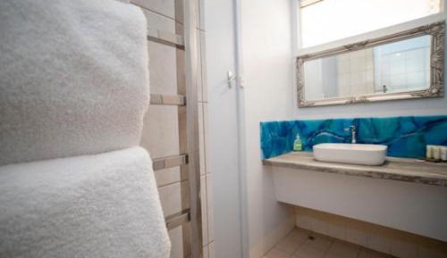 Deluxe Family Suite
