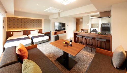 Suite with Washing Machine and 10㎡ Balcony