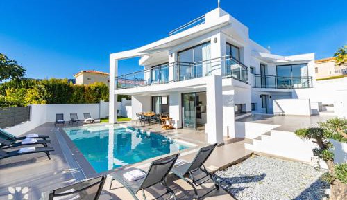 Villa with Private Pool