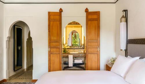 Superior King or Twin Room with City View and Balcony