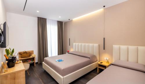 Triple Room with City View