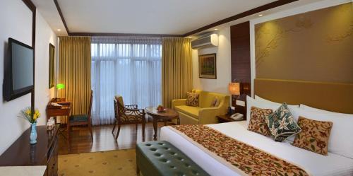 Fortune Club Room