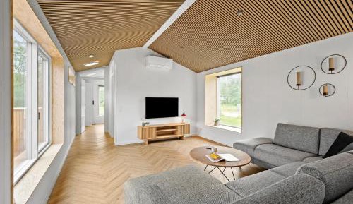 Three-Bedroom Holiday Home 