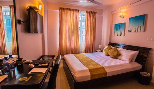 Deluxe Double or Twin Room with City View