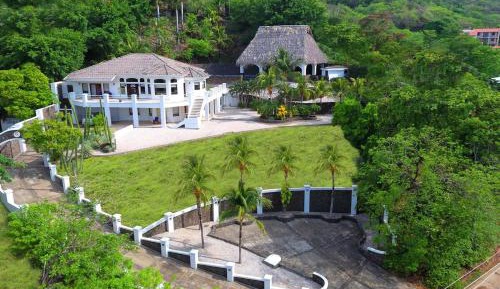 Villa with Sea View