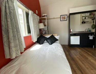 Economy Twin Room