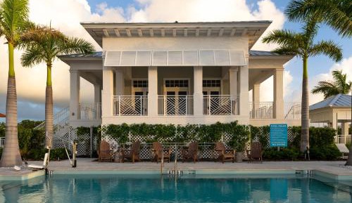 Four-Bedroom Holiday Home