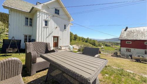Four-Bedroom Holiday Home